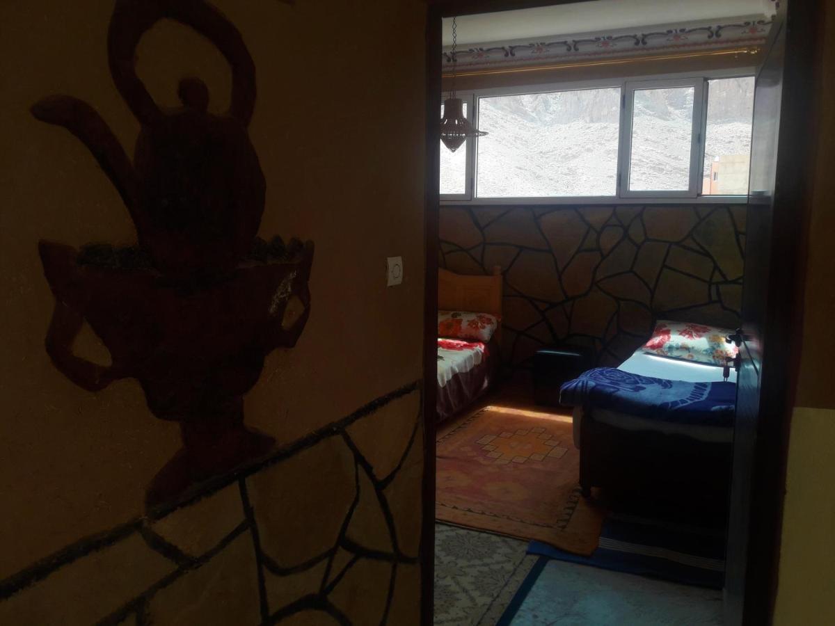 Dounia Hostel تنغير المظهر الخارجي الصورة